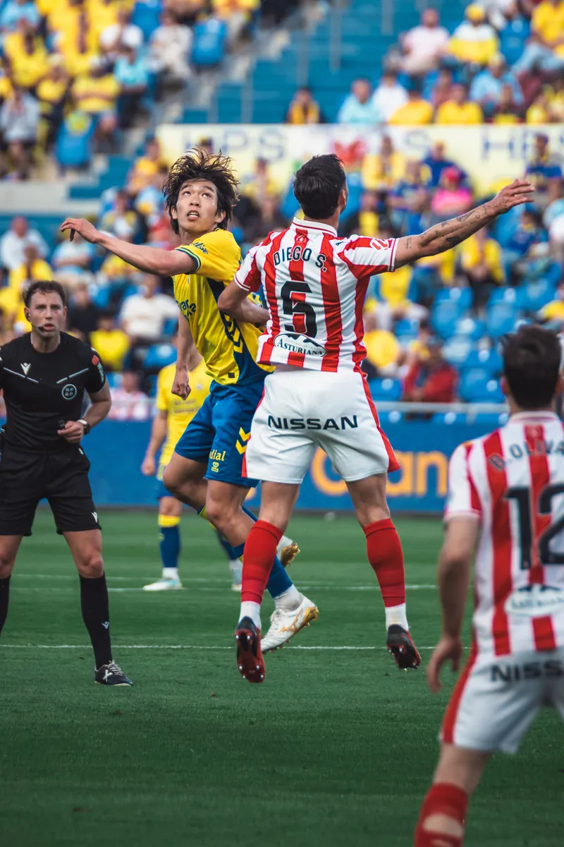 Fútbol profesional — 22 de marzo de 2026